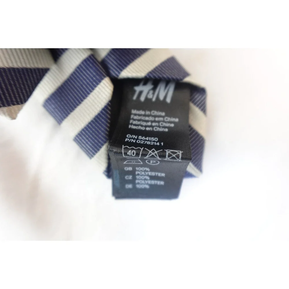 Navy White‎ Stripe Tie H&M Modern Preppy Business Necktie 100% Polyester